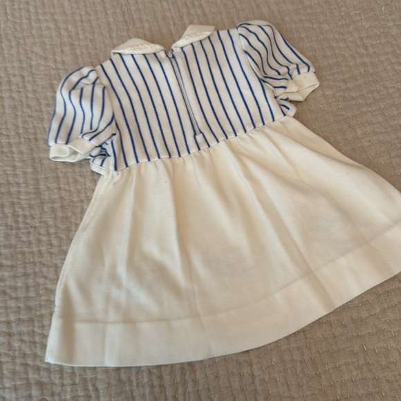 Vintage girls dress with embroidered flowers and attached jacket - Picture 6 of 8